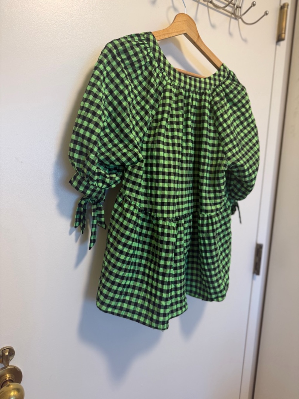 Top shop Gingham Peplum Blouse, puff sleeves, size 4 small - Picture 8 of 10